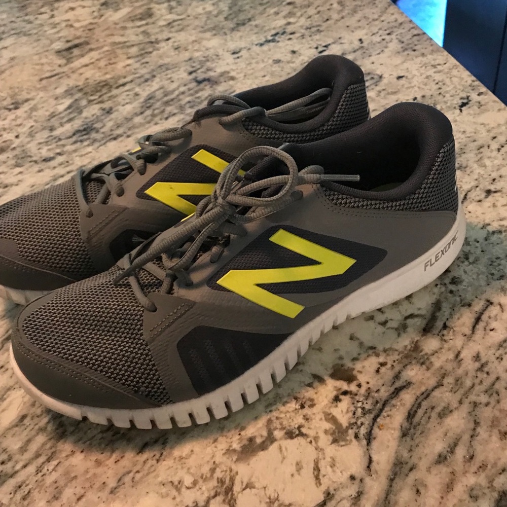 Men’s NB sneakers